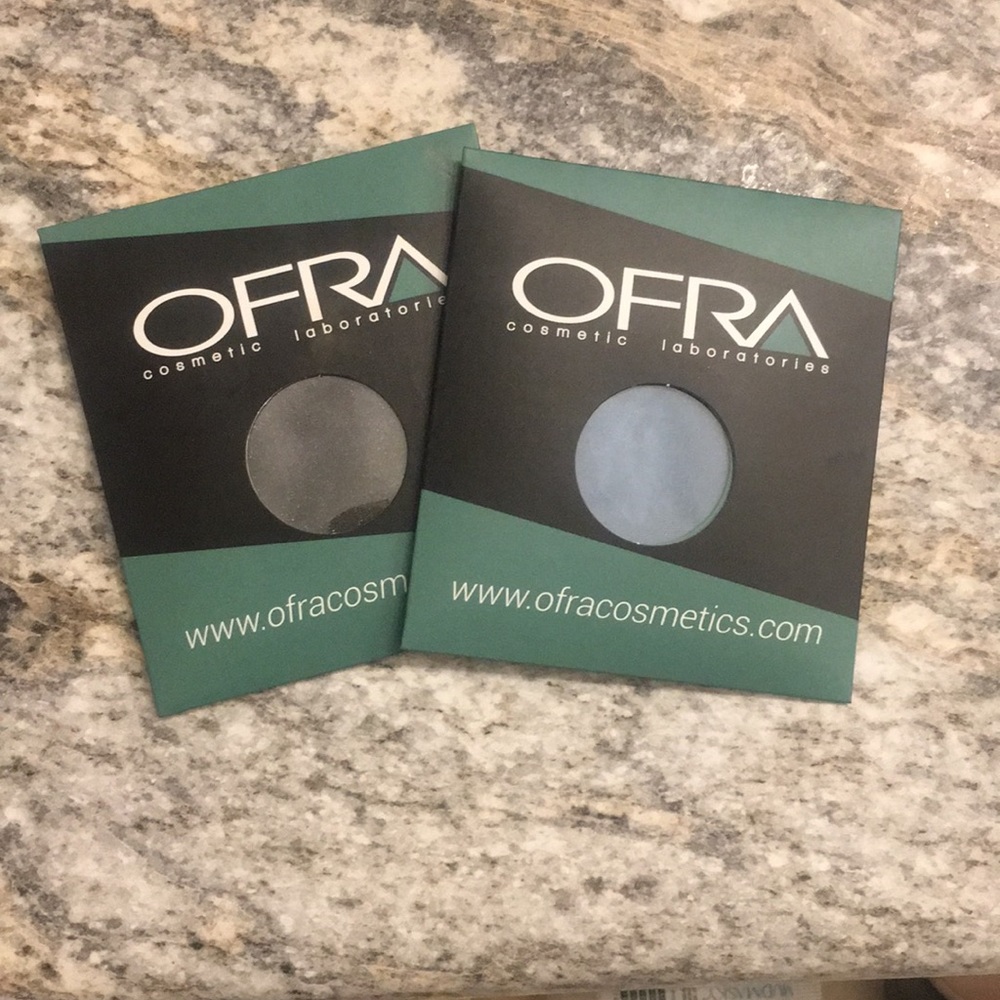 NEW OFRA single shadow “blue jeans” & “exquisite”